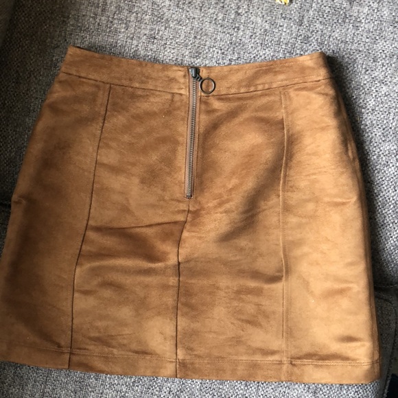 Old Navy size 2 suede mustard skirt - Picture 5 of 5